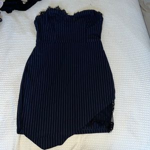 Classic pinstripe strapless dress- stretchy forgiving fabric size M.